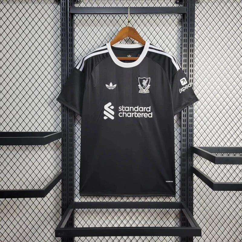 2025/2026 Liverpool Goalkeeper Jersey