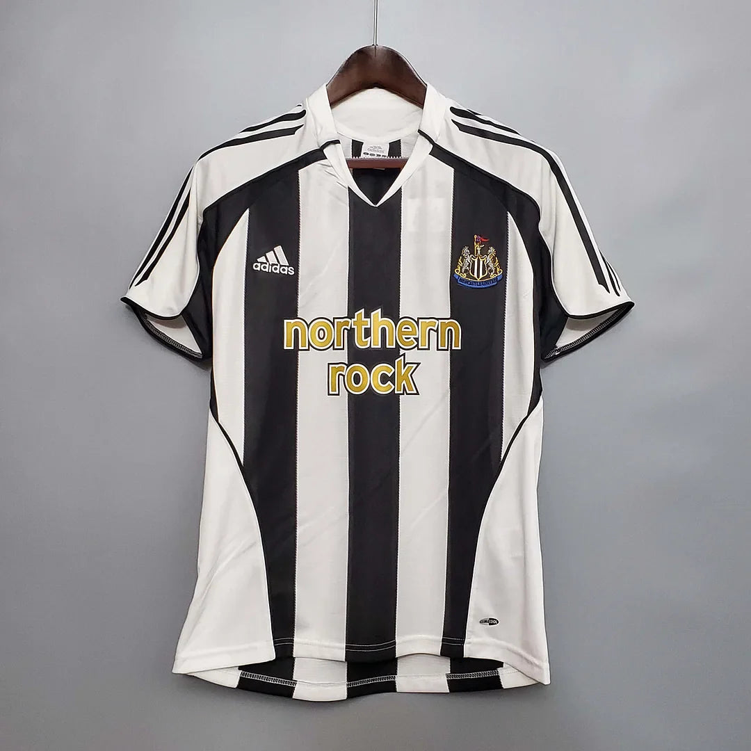 2005-2006 Retro Newcastle United Home Jersey