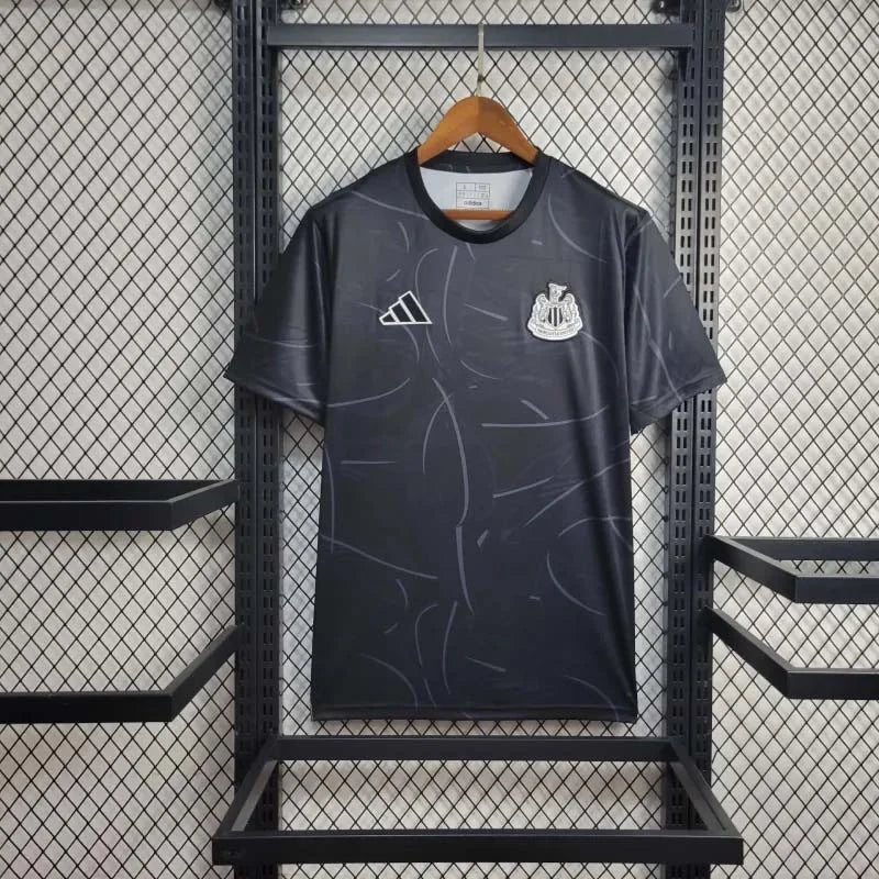 2024-2025 Newcastle United Pre match training Wear