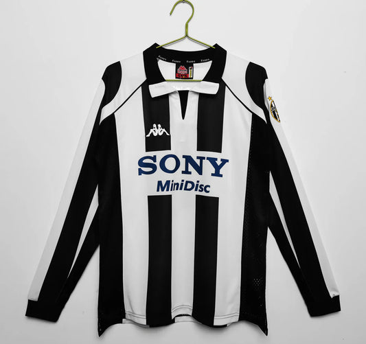 Juventus Retro 1997-1998 Long Sleeve Home Kit