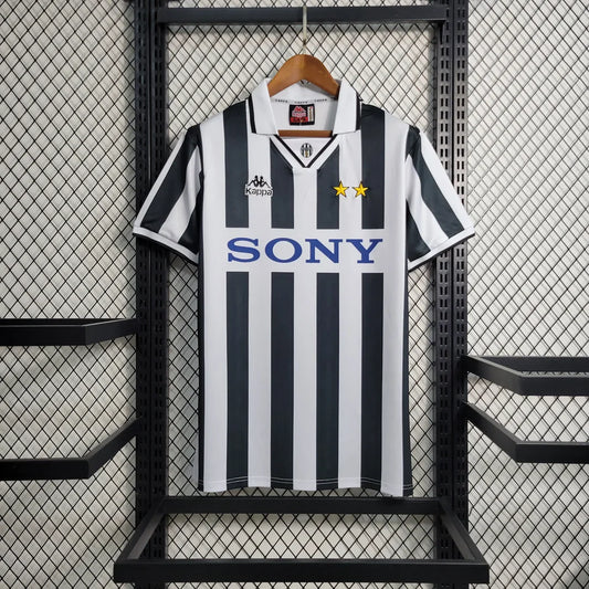 1996-1997 Retro Juventus Home Jersey